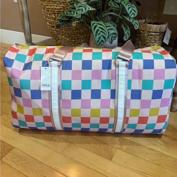 Multicolored Checkered Pattern Duffle Weekender Bag 🩷🧡💛💚🩵💜 - Picture 7 of 9